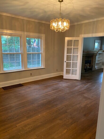 Building Photo - 1410 S Frisco Ave