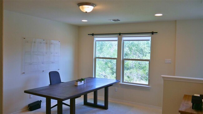 Building Photo - 1050 Kenney Fort Crossing