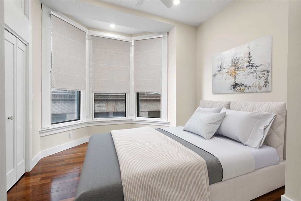 Building Photo - 132 Boylston St