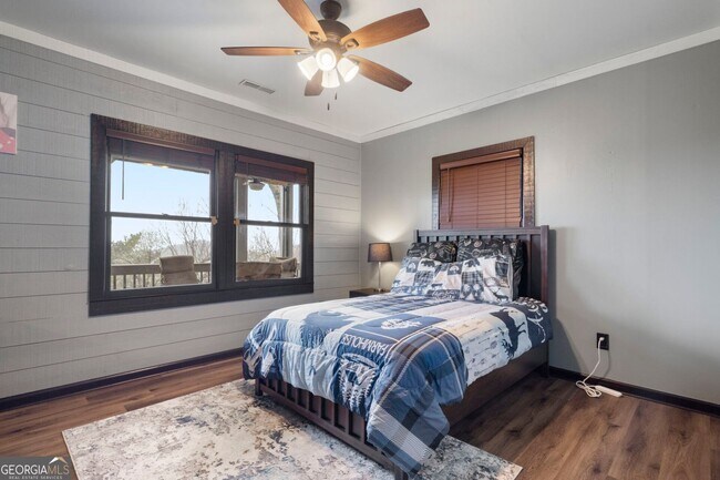 Building Photo - FULLY FURNISHED! Magnificent Panoramic Vie...