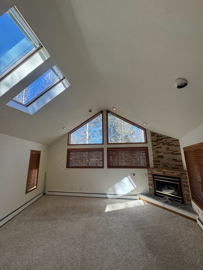 Building Photo - Classic Vail Retreat with 2 Kitchens, Loft Office, and 2-Car Garage