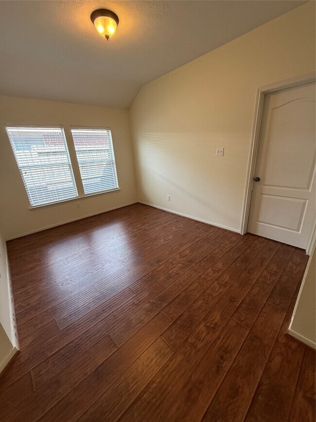 Building Photo - 1611 Mills Pass Way