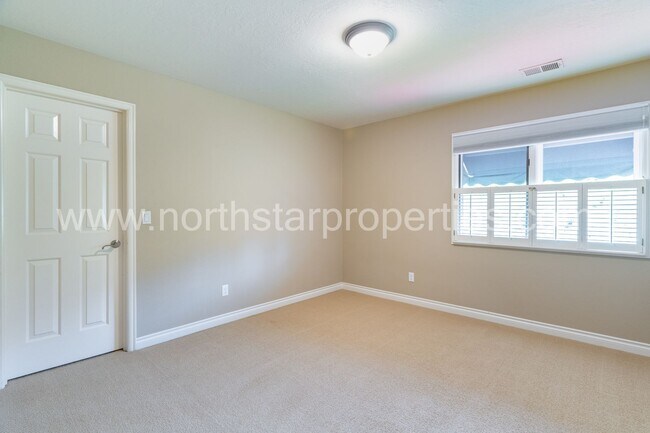 Building Photo - 16754 Quail Ct