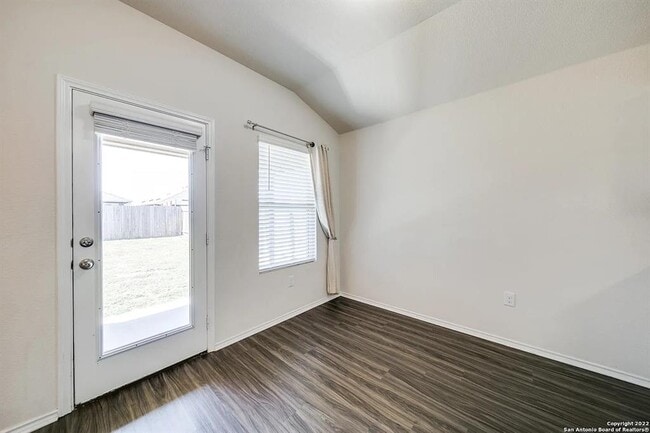 Building Photo - 509 Moonvine Way