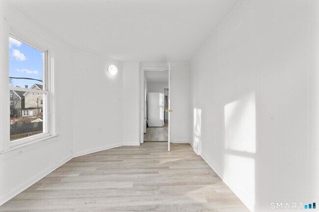 Building Photo - 426 Poplar St