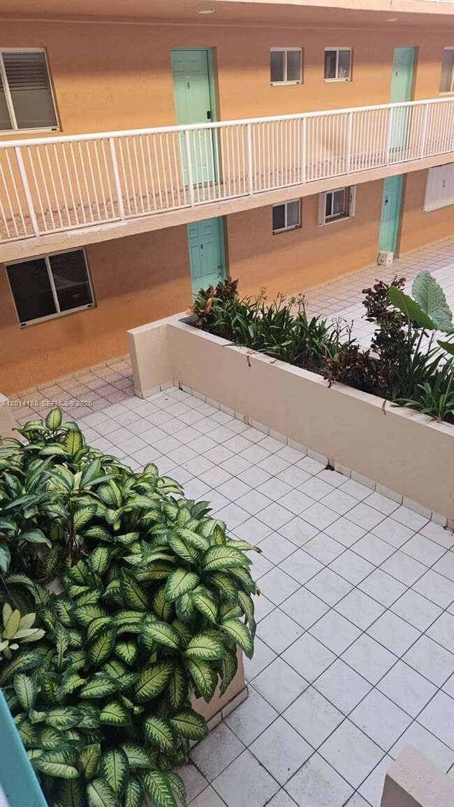 Building Photo - 6801 Harding Ave