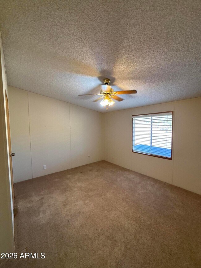 Building Photo - 44410 N 14th St