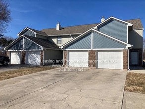 Building Photo - Spacious Comfort Meets Small-Town Charm in...