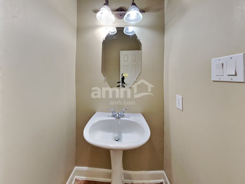 Building Photo - 12311 Amanda Pines Dr