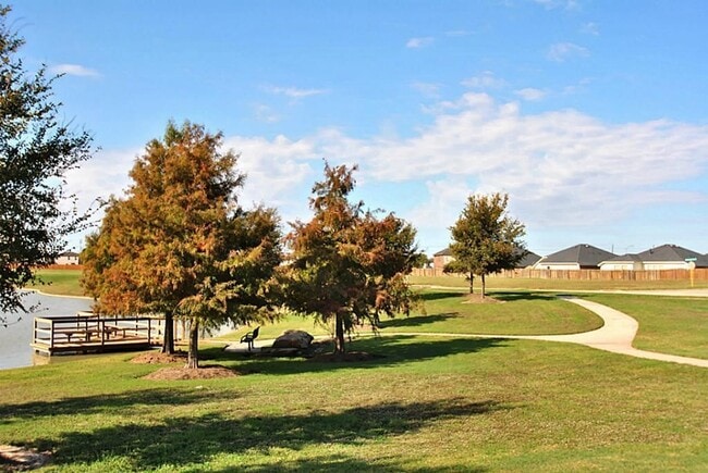 Building Photo - 1810 Bravos Manor Ln