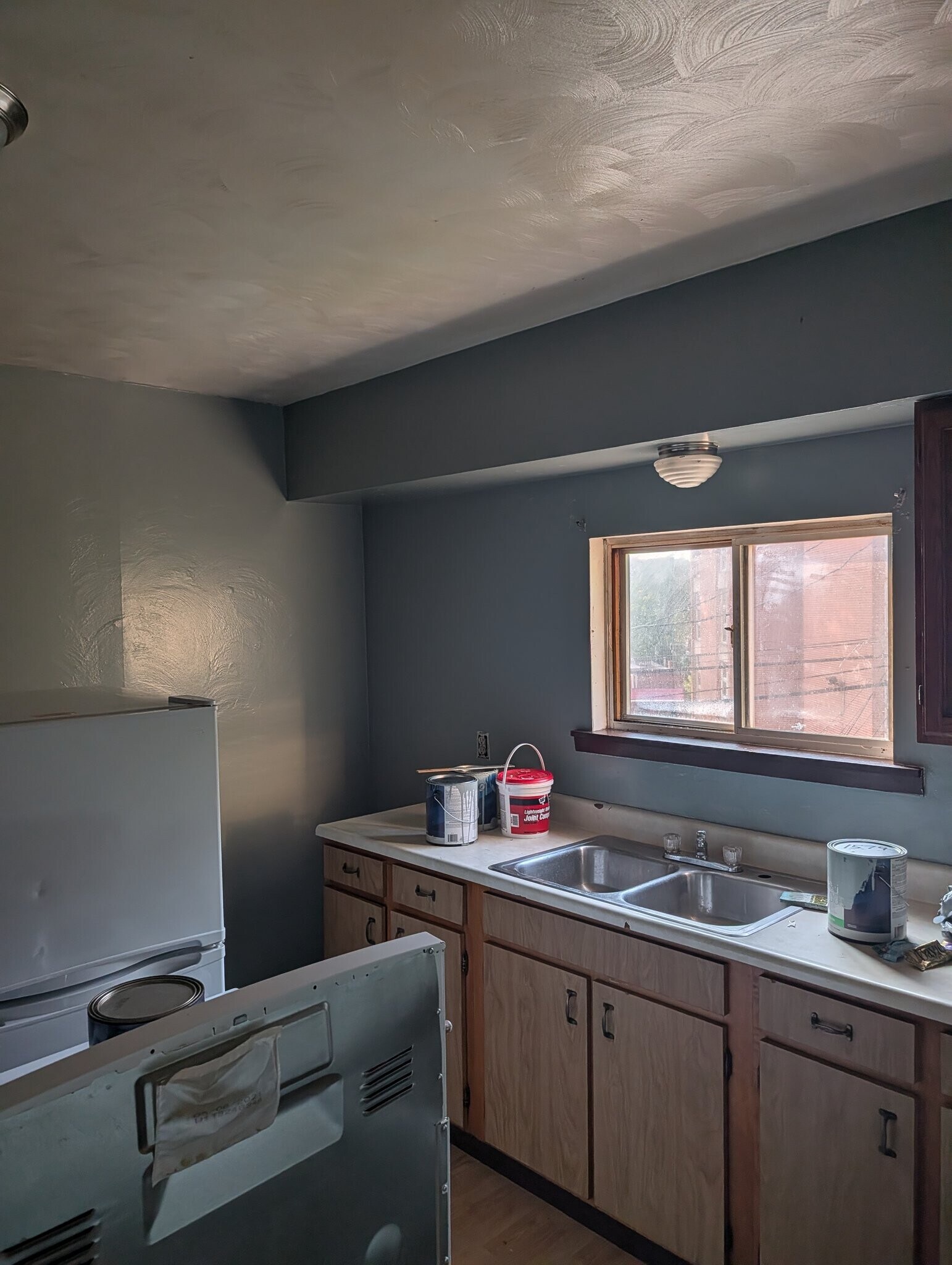 Building Photo - 120 Custer Ave