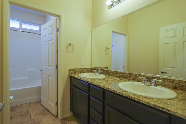 Building Photo - 1294 Luna del Oro Ln