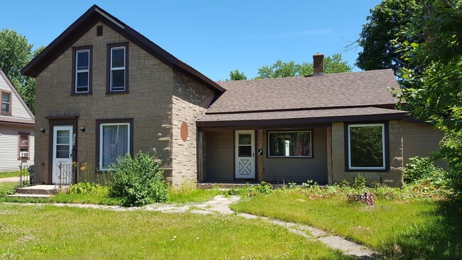 Building Photo - 1331 Grand Ave