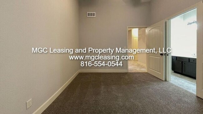 Building Photo - More Savings, More Comfort! Your Move to E...