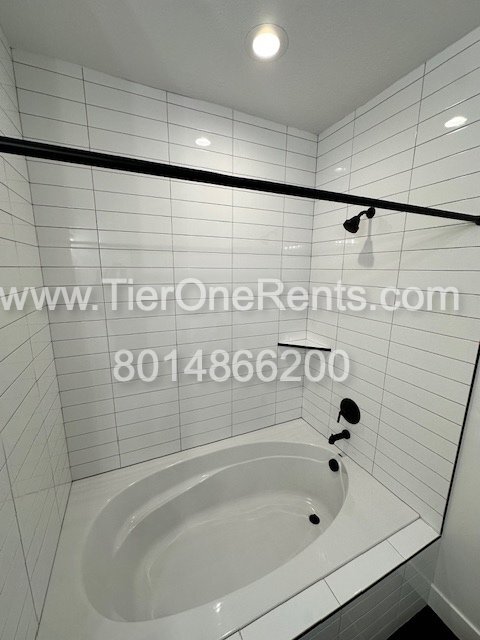 Building Photo - This property offers a NO DEPOSIT option a...