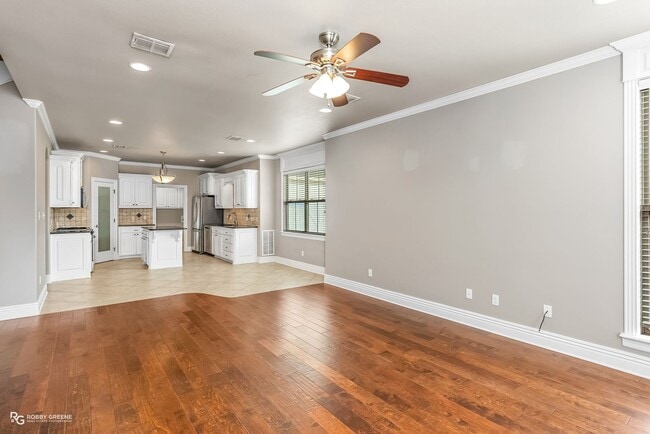 Building Photo - Beautiful home in North Bossier!