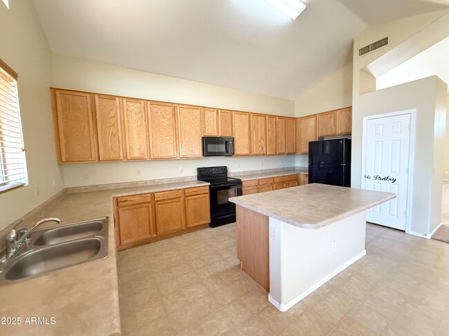 Building Photo - 3429 W Mineral Butte Dr