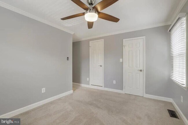 Building Photo - 1800 21st St N