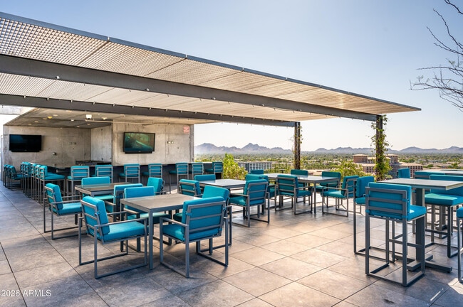 Building Photo - 7120 E Kierland Blvd
