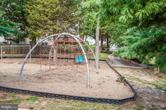 Building Photo - 13994 Gunners Pl