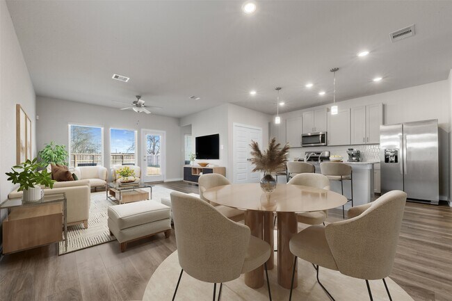 Building Photo - 38746 Yellowstone Dr