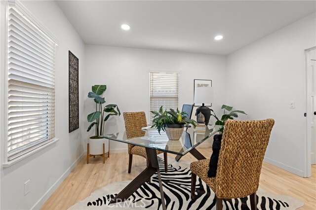 Building Photo - 267 Olive St