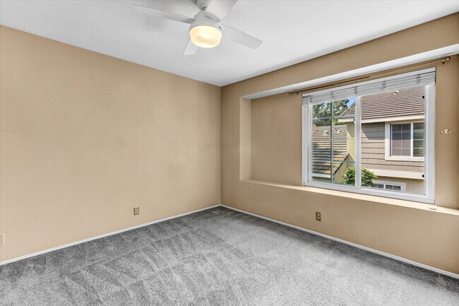 Building Photo - $500 Move In Special! 3 BD, 2.5 BA Townhome At The Groves In Carmel Valley-Del Mar