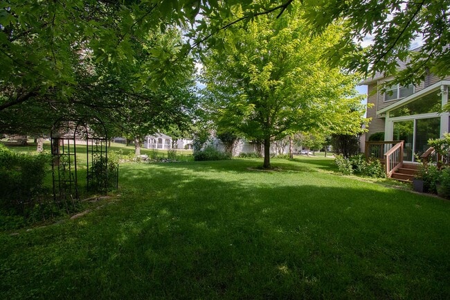Building Photo - Rare Stonehedge 5-Bedroom Two-Story Home!