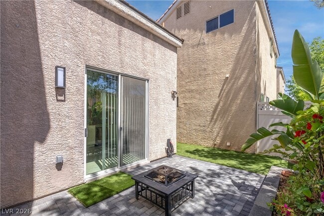 Building Photo - 5999 Quiet Glow Ave