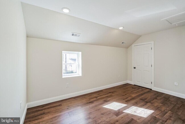 Building Photo - 27 E Butler Ave