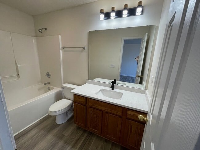 Building Photo - 6228 Sid Crane Dr