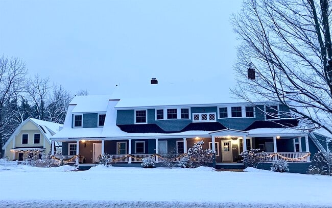 Building Photo - 26 N Main St