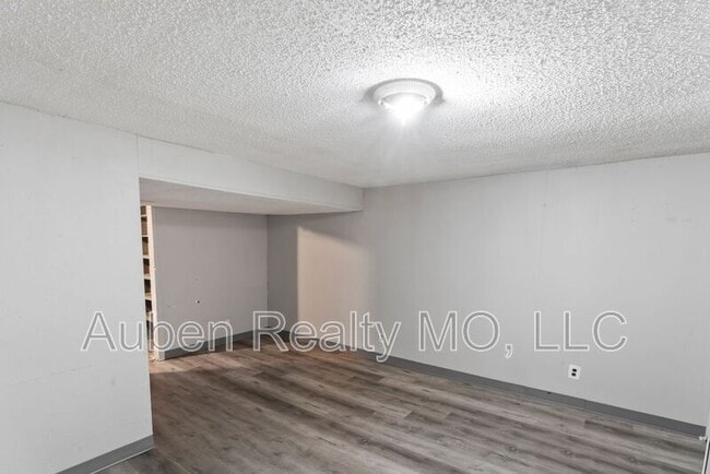 Building Photo - 6401 120th Terrace