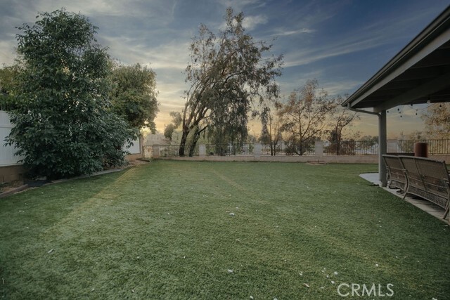 Building Photo - 2438 Emerson Dr