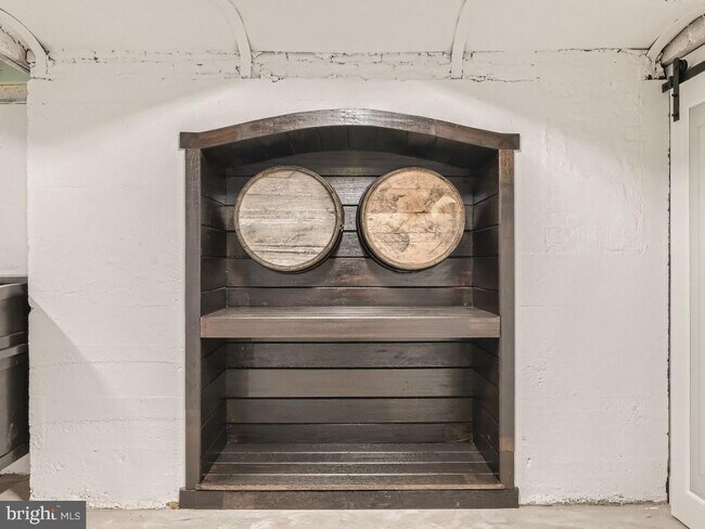 Building Photo - 2100 Rosalie Ave