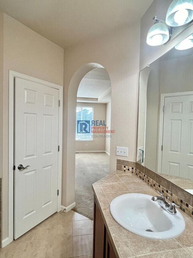 Building Photo - 11287 W Tanforan Cir