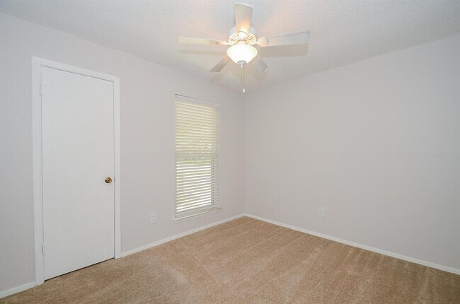 Building Photo - 22706 Coriander Dr