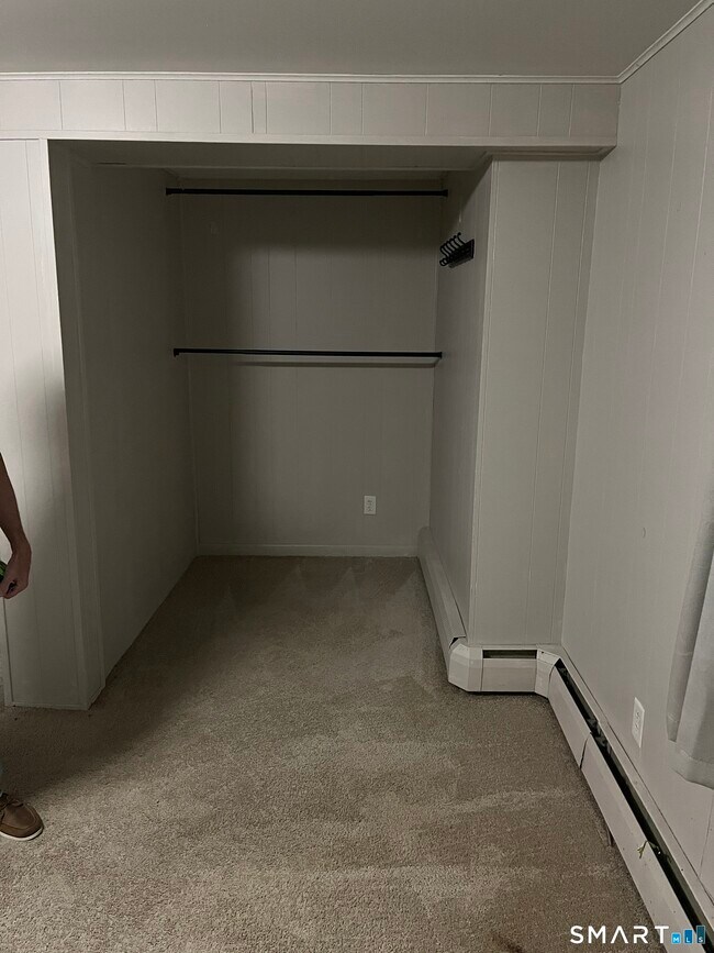 Building Photo - 332 Richmond Rd