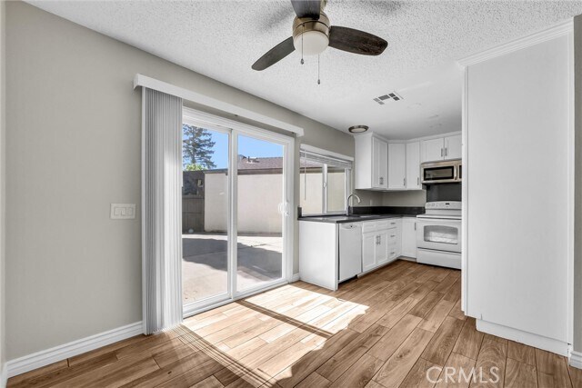 Building Photo - 36156 Senna Cir