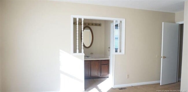 Building Photo - 2094 Baywater Dr