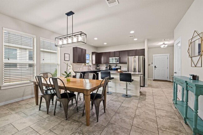 Building Photo - 157 Syrah Ct