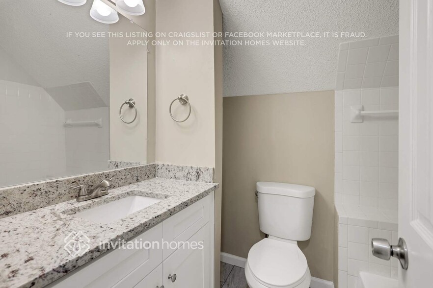 Building Photo - 2904 Nautilus Dr