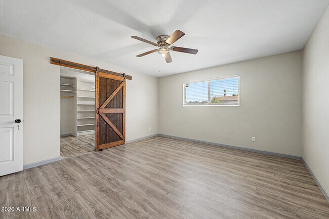 Building Photo - 10217 N 37th Ave