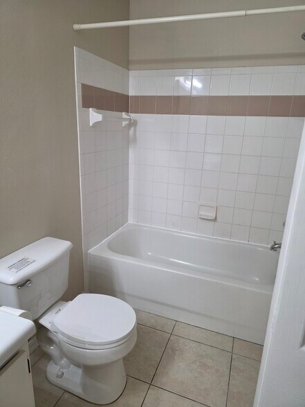 Building Photo - 5610 Pinnacle Heights Cir
