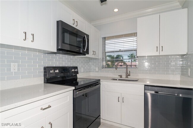 Building Photo - 501 Forest Lakes Blvd
