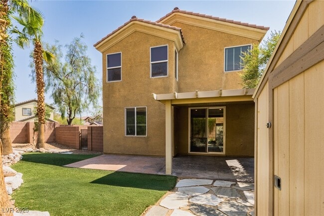 Building Photo - 511 Redruth Dr