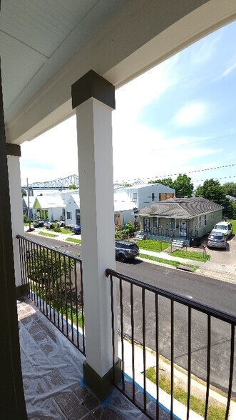 Building Photo - 1020 Verret St