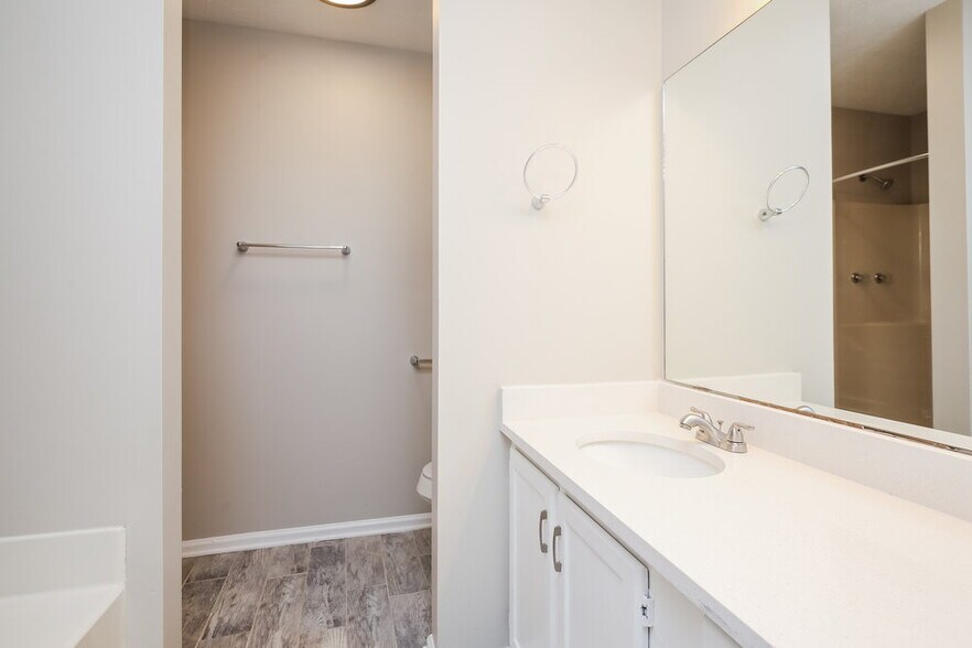 Building Photo - 2627 Windage Dr SW