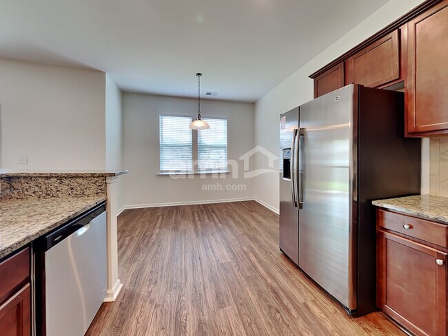 Building Photo - 9684 Spencer Woods Rd