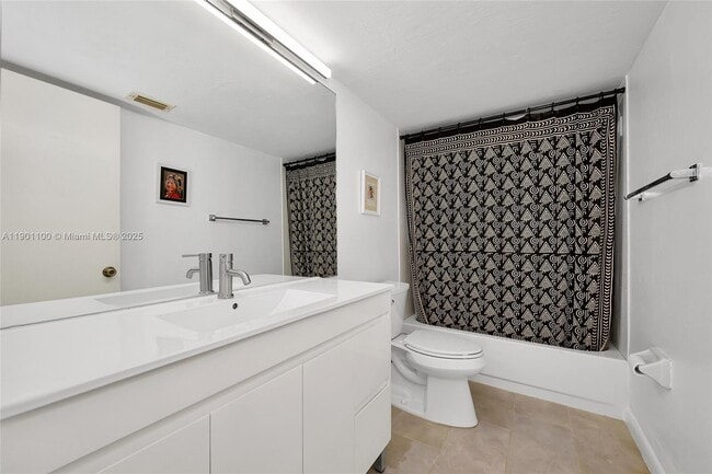 Building Photo - 2600 Cardena St